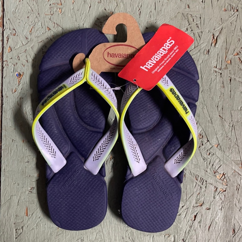 NWT never worn men’s havaianas